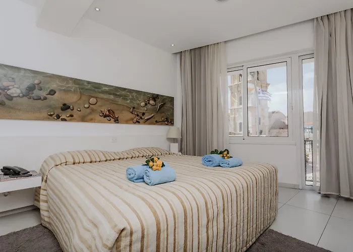 ホテル オペラ *