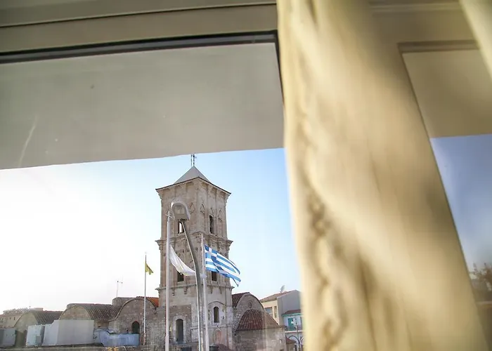 オペラ * ラルナカ